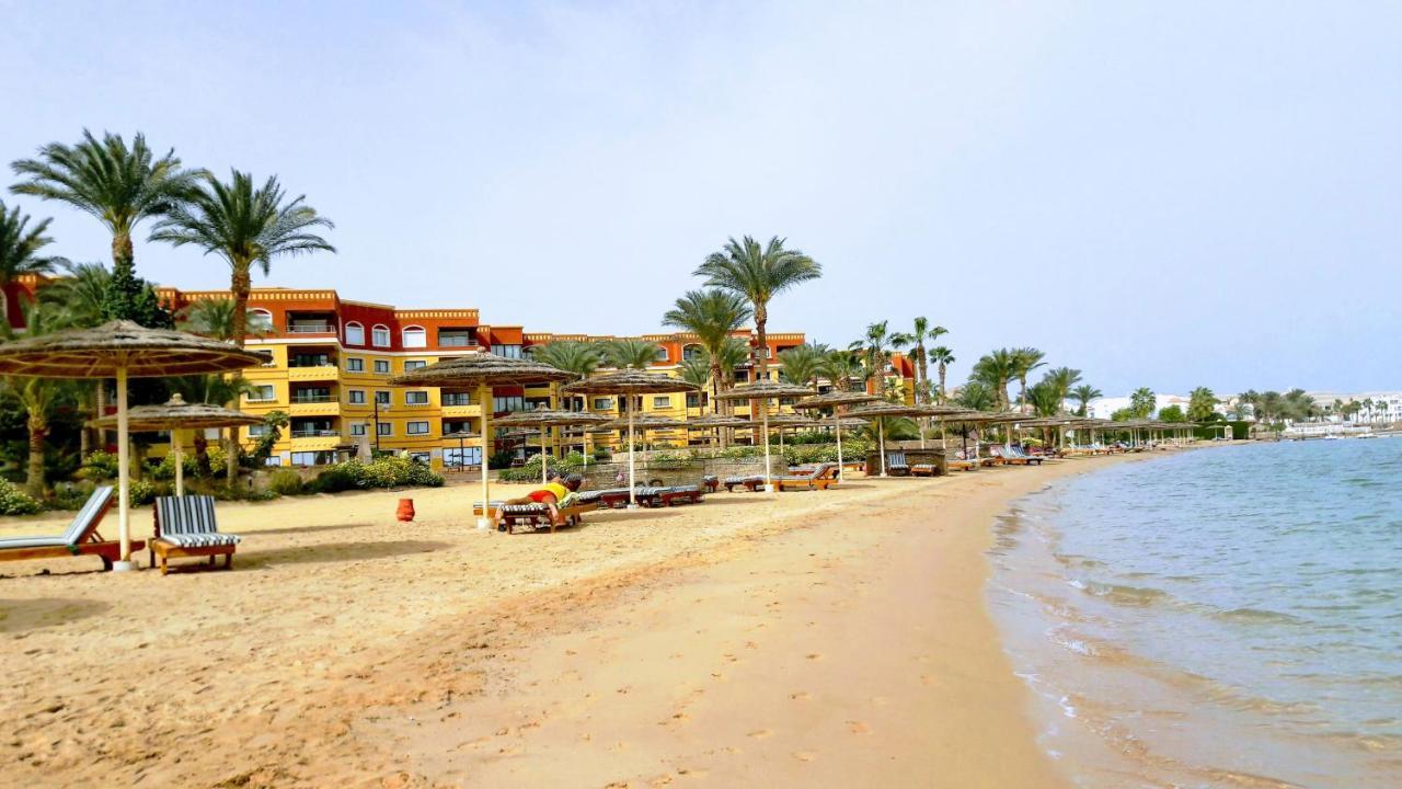 Esplanada Hotel Apartments Gurdaka Kültér fotó