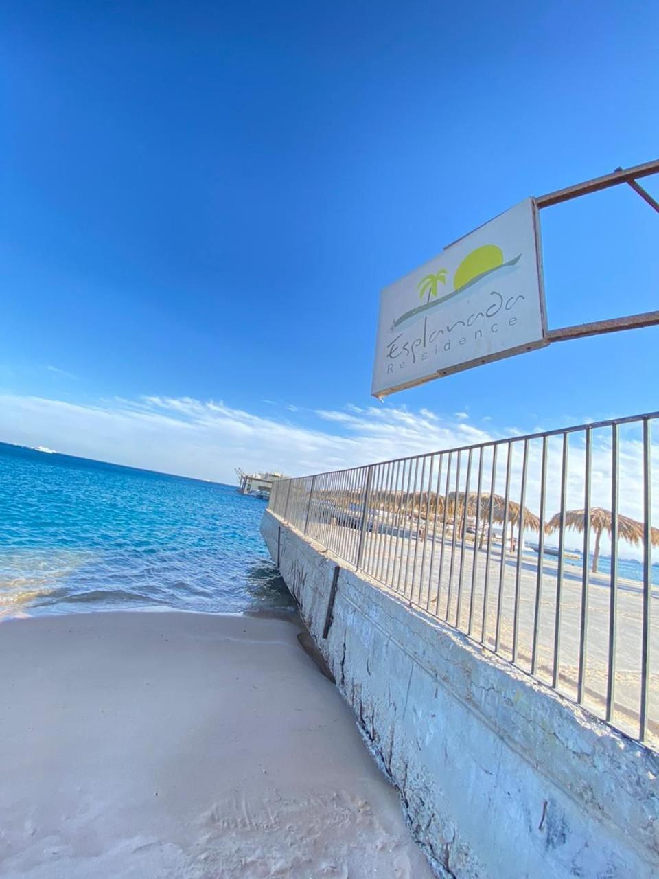 Esplanada Hotel Apartments Gurdaka Kültér fotó
