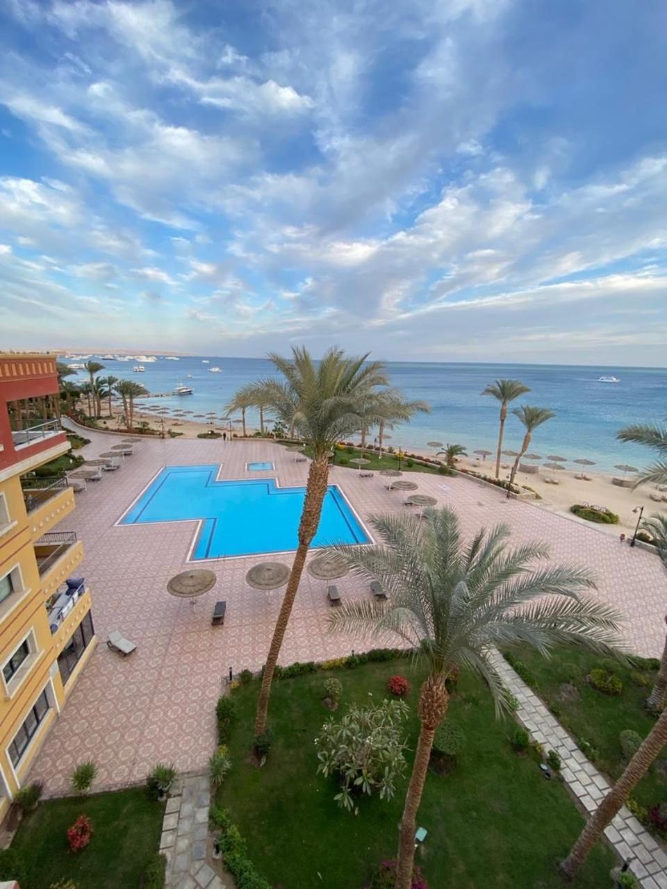 Esplanada Hotel Apartments Gurdaka Kültér fotó