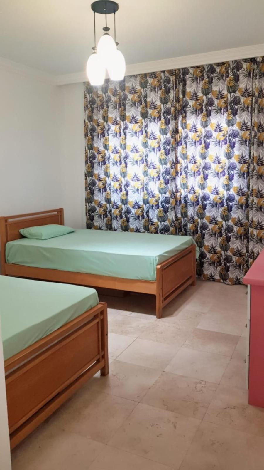 Esplanada Hotel Apartments Gurdaka Kültér fotó
