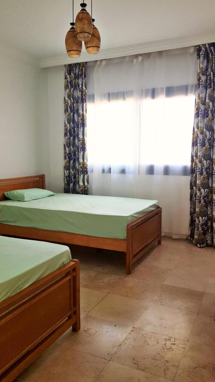 Esplanada Hotel Apartments Gurdaka Kültér fotó