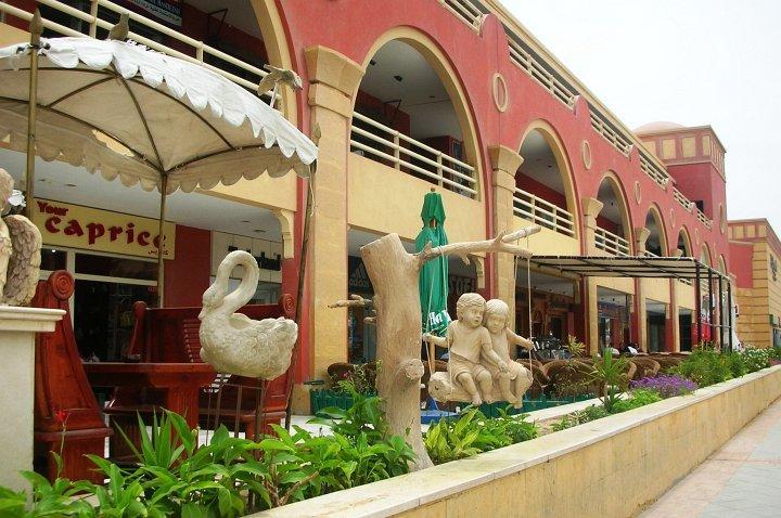 Esplanada Hotel Apartments Gurdaka Kültér fotó